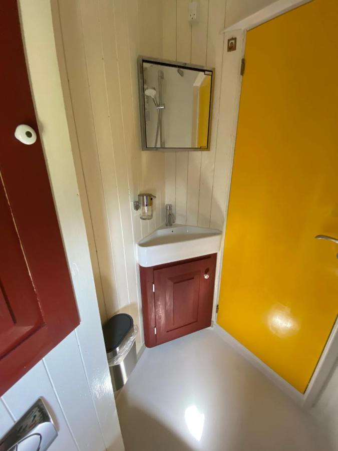 Gjøl Guesthouse Gjoel מראה חיצוני תמונה